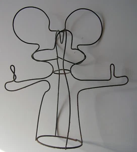 Disney's Mickey Mouse Topiary Drahtform - 12" hoch - Bild 1 von 8