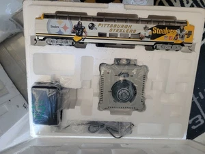 Pittsburgh Steelers Hawthorne Village Team Dome coche con controlador de potencia en caja - Imagen 1 de 2