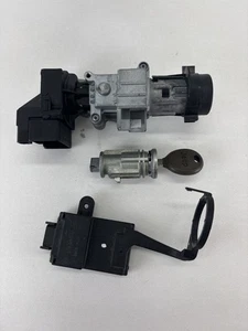 2004 Jeep Grand Cherokee Ignition With Key With Immobilizer With Switch - Picture 1 of 4