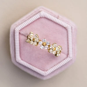 925 Sterling Silver Moissanite Solitaire Ring Eternity Proposal Link Flower Band - Picture 1 of 5