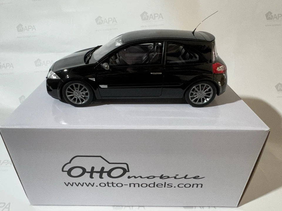 Renault Megane RS 1:18 Ottomobile - Immagine 1 di 4