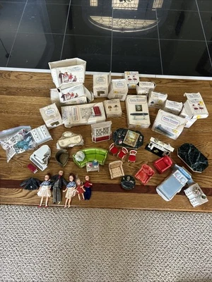 Petite Princess娃娃屋家具大量配件椅子层桌沙发 — 第 1/4 张图片