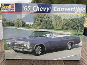 Kit modellino scala 1/25 Revell 1965 Chevy Cabrio DC63 - Foto 1 di 4
