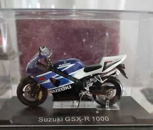 Moto 1/24 Suzuki GSX-R 1000 neuve