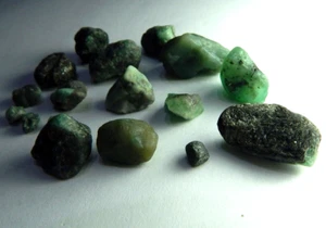 50ct Lot Emerald Rough Natural Earth Mined Unheated Facet Cab Grade Colombia - Picture 1 of 5