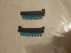 Hoover Power Scrub Elite Pet FH50250 SpinScrub L+R Side Brushes-Genuine - Picture 1 of 2