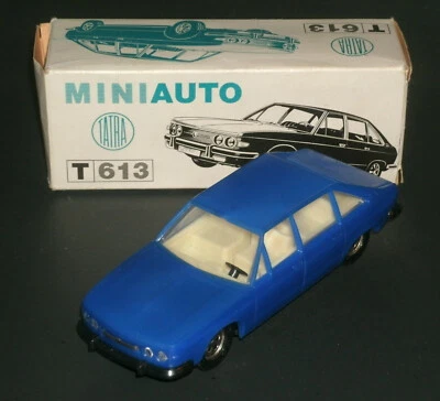 Coche modelo checo Tatra T613 de plástico escala 1/43 años 70 (5") MiniAuto 47739/01 azul Foto 1 de 4