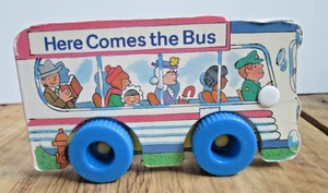 Vintage 1985 HERE COMES THE BUS Wheel Board Book Random House Snap Sammlerstück - Bild 1 von 8