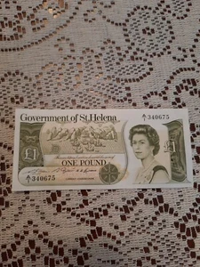 SAINT HELENA 1  POUND ( 1981 ) PICK # 9a AU-UNC. - Picture 1 of 6