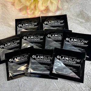 9 X GlamGlow YouthCream Poder Rejuvenecedor Péptido Hidratante Samp = 0,45 oz Gratis - Imagen 1 de 1