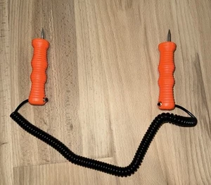 ICE FISHING SAFETY PICKS - LIFE SAVING handheld Escape SPIKES - w/ Lanyard - Picture 1 of 2