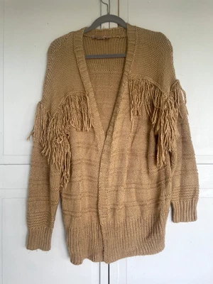 Suéter para mujer Willow Root pequeño Boho Lagenlook tejido con cable flecos otoño dorado Foto 1 de 4