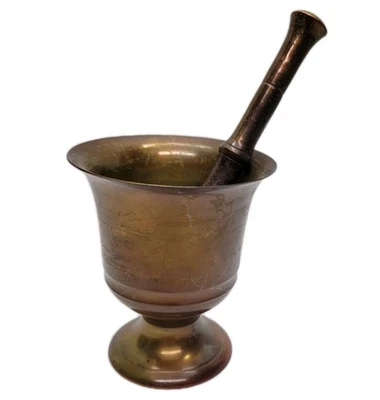 Juego de mortero y mortero vintage de latón macizo acabado tono cobre base pedestal Foto 1 de 4