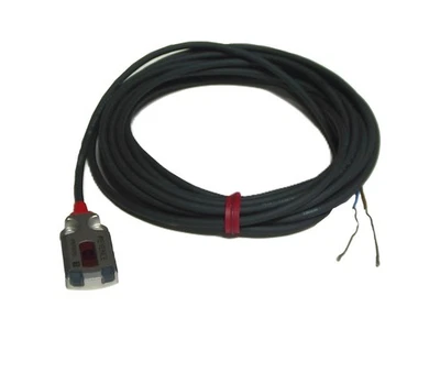 KEYENCE #PR-F51P3 Mini-Slim Reflective Photoelectric Sensor - Image 1 of 4