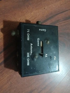 Vintage TV/Game Switch Box 003643 — 300 OHM-75 OHM works free shipping - Picture 1 of 5