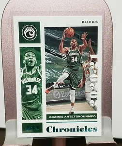 2020-21 Panini Chronicles Teal Giannis Antetokounmpo #5 - Bild 1 von 2