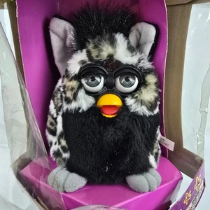 Vintage 1998 Furby Tiger Electronics Model 70-800 Black White Gray Snow Leopard - Picture 1 of 8
