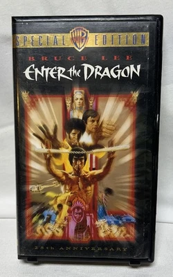 Enter the Dragon Special Edition 25th Anniversary VHS 1998 Bruce Lee Clamshell Foto 1 de 4