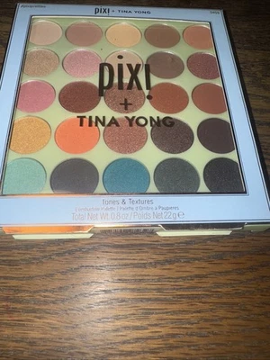 New Pixi Tina Yong Tones & Textures Eyeshadow Palette - Feelin' Fresh Brand New - Image 1 of 2