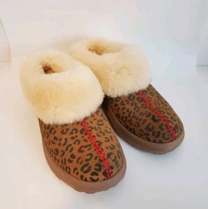 UGG Iheart Dream Leopard Chestnut Slipper Clog Red Stitch Shearling Sz 5 1006204 - Picture 1 of 12