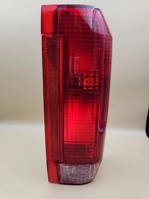 1987-1996 FORD BRONCO/F150/F250/F350 Passenger Side Taillight - Image 1 of 4