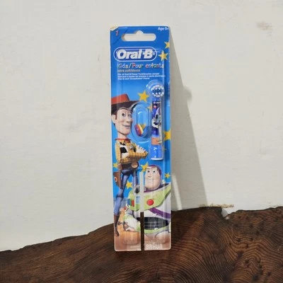 Cabezal de repuesto Oral B EB-10-1 (Toy Story) Buzz Foto 1 de 4