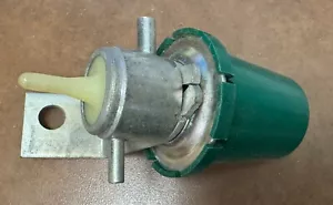 NOS MOPAR 1967-71 HEMI 383 & 440 DISTRIBUTOR VAC VALVE - Picture 1 of 4