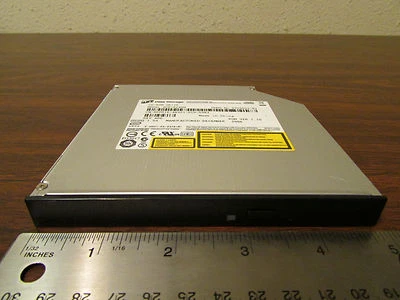 Unidad de CD-ROM de almacenamiento de datos H-L GCR-8240N placa frontal negra Foto 1 de 2