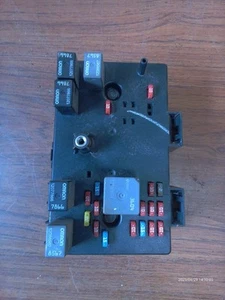 EQUINOX 2006 Fuse Box Cabin 849320 - Picture 1 of 3
