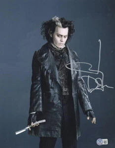 JOHNNY DEPP SIGNED 11X14 PHOTO SWEENEY TODD AUTHENTIC AUTOGRAPH BECKETT 2 - Picture 1 of 1
