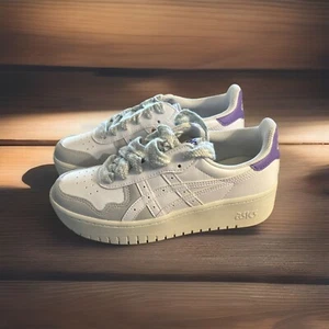 Asics Sneaker Größe 7 US Neu Mit Karton Und Etikett Plateau WEISS/MEHRFARBIGE SCHNÜRSENKEL - Bild 1 von 7