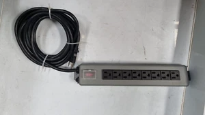 TRIPP LITE UL17CB-15 9 OUTLET POWER STRIP (R3S7.7) - Picture 1 of 4
