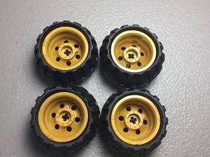Nuevo LEGO Ruedas de Oro Perla 30,4x Rueda de 20 mm - 43,2 mm x 26 mm Neumáticos Lote de 4  - Imagen 1 de 5