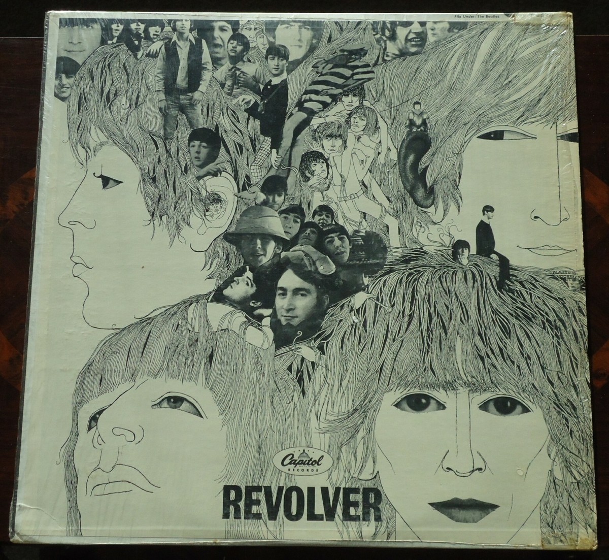 Beatles REVOLVER レコード Amazon.co.jp: Revolver: ミュージック
