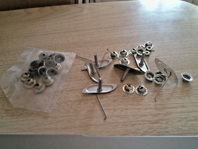 1960-61 Mopar 10-24 Moulding Trim Clips, PAL Nuts Rubberized - Chrysler DeSoto - Image 1 of 2