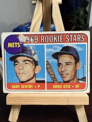 1969 Topps #31 Mets 1969 Rookie Stars (Gary Gentry / Amos Otis) - Image 1 of 2