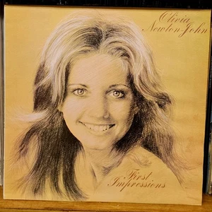 Olivia Newton-John - First Impressions - EMI 1974 LP (Textured Cover) EX - Picture 1 of 4
