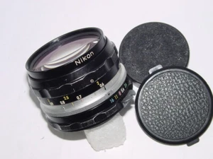 Nikon 28mm F3.5 Auto NIKKOR-H.C Pre-AI Manual Focus Weitwinkelobjektiv - Bild 1 von 7
