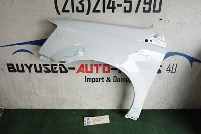 Guardabarros izquierdo Dodge Grand Caravan 2018 2019 2020 OEM AX65274 con abolladuras Foto 1 de 4