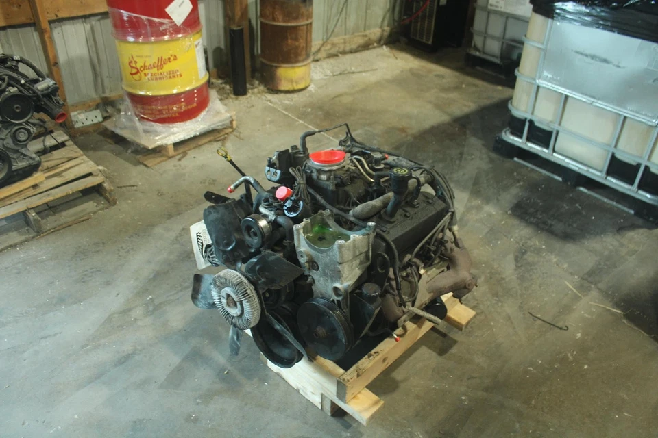 Used Engine Complete Assembly fits: 1996 Chevrolet 1500 PICKUP 6-262 4.3L VIN W Foto 1 de 4