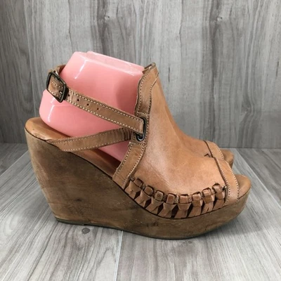 Very Volatile Wedge Sandals Womens 10 Los Angeles Tan Leather Wood Buckle Shoes - Image 1 of 4