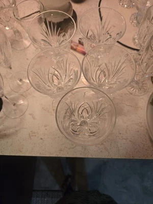 SET OF 5 GORHAM CRYSTAL ROSEWOOD WHITE WINE GLASSES - EXCELLENT - Image 1 of 4
