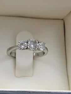 1 Ct Lab Created Diamond Platinum Trilogy Ring Cushion & Round F/VS1 Size I 1/2 - Picture 1 of 15