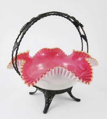 WILCOX - Cuenco con volantes rosa con estuche con borde de vidrio ámbar - CESTA victoriana NOVIAS Foto 1 de 4