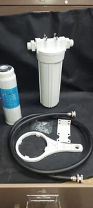 10-Inch Water Filter and Housing for Whole House Water Softener System New - Picture 1 of 4