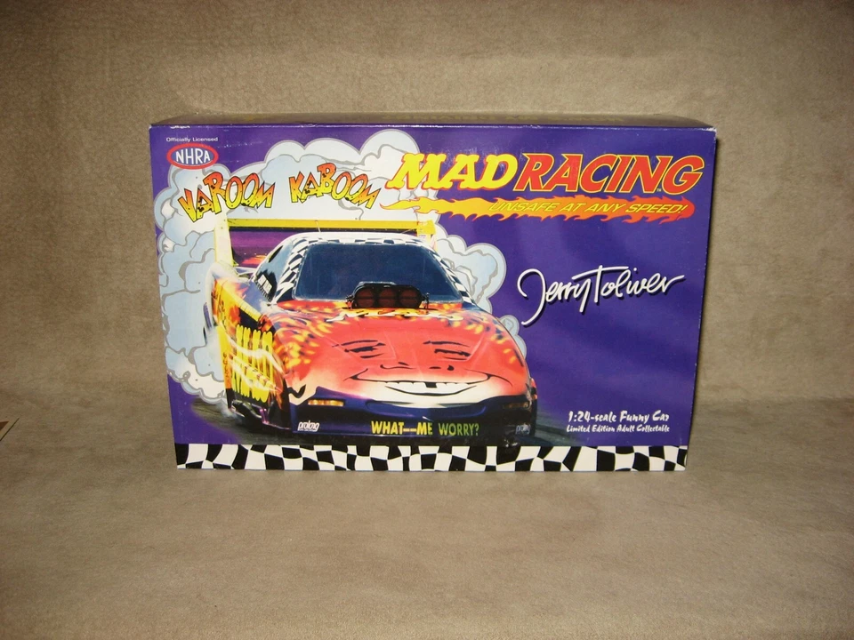 Джерри Толивер Mad журнал Pontiac смешной автомобиль 1998 действие литой 1:24 NHRA новый - Изображение 1 из 4