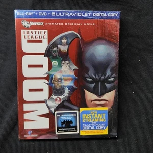 Justice League Doom, Blu-ray/DVD Combo/ DC Extended Universe, Batman!! - Imagen 1 de 5