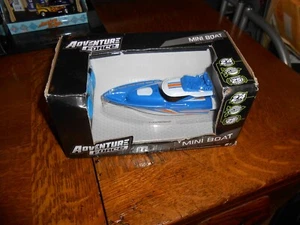 ADVENTURE FORCE MINI BOAT PRECISION RADIO CONTROL 25 FEET RANGE B/NEW FREE SHIP! - Picture 1 of 8