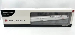 Hogan Wings 11786, Air Canada, Boeing 777-300ER (C-FIVX), 1:200 - Picture 1 of 6