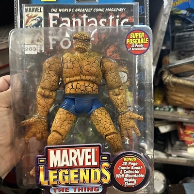Nueva figura de acción Toy Biz Marvel Legends serie 2 The Thing con cómic. Foto 1 de 3